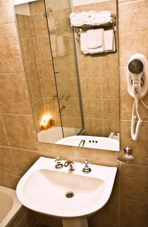 Hotel Comercio Rio Gallegos Bagian luar foto