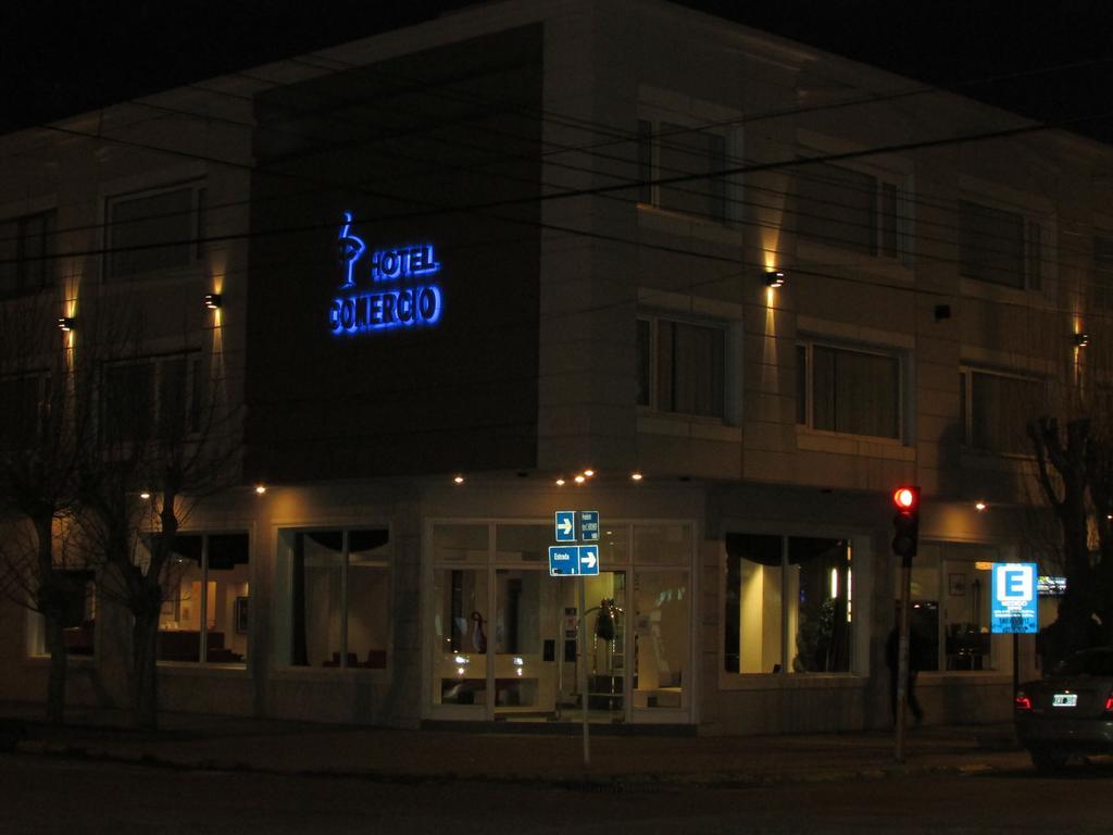 Hotel Comercio Rio Gallegos Bagian luar foto